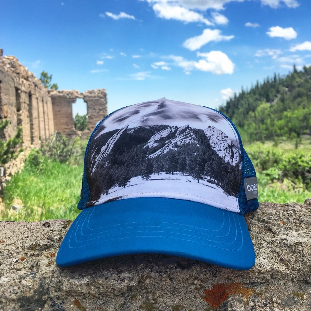 ✨NEW✨Boco Gear Trucker Hat with black & white photo of the Boulder Flatirons - Picture 12 of 12